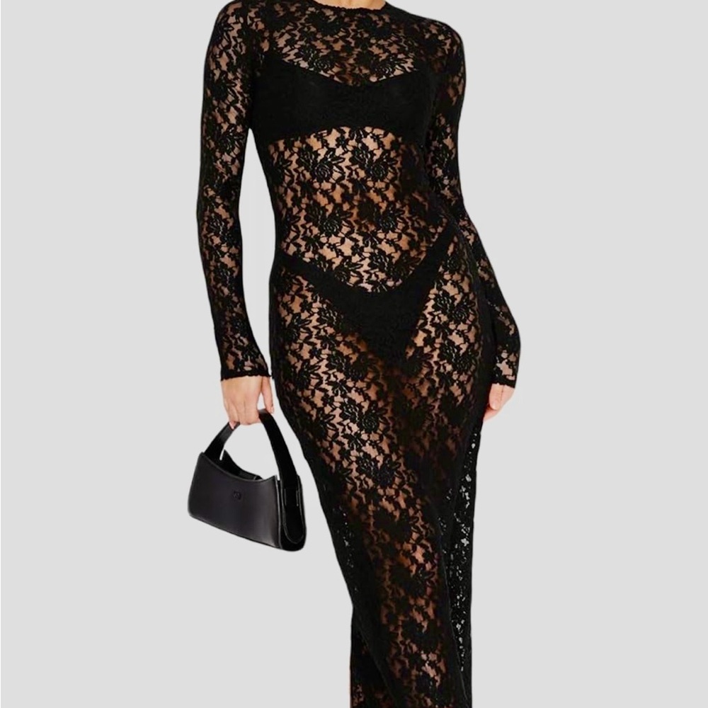 🌺🌺Elegant Black Lace Dress it is said XL but will be good for small - Picture 2 of 5